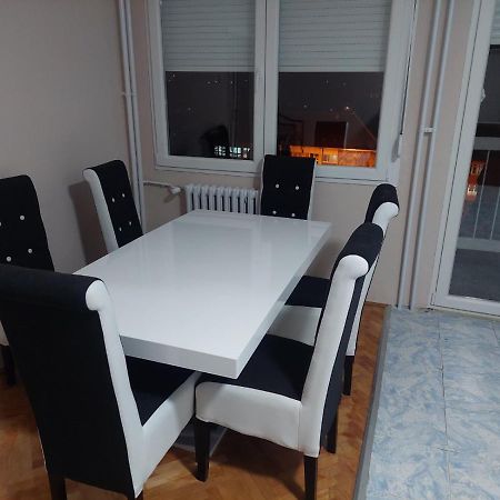 Rajna Appartement Pirot Buitenkant foto