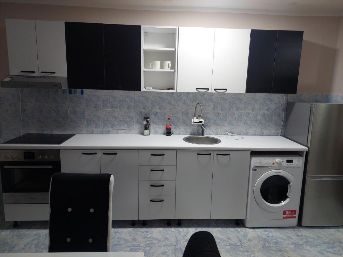 Rajna Appartement Pirot Buitenkant foto