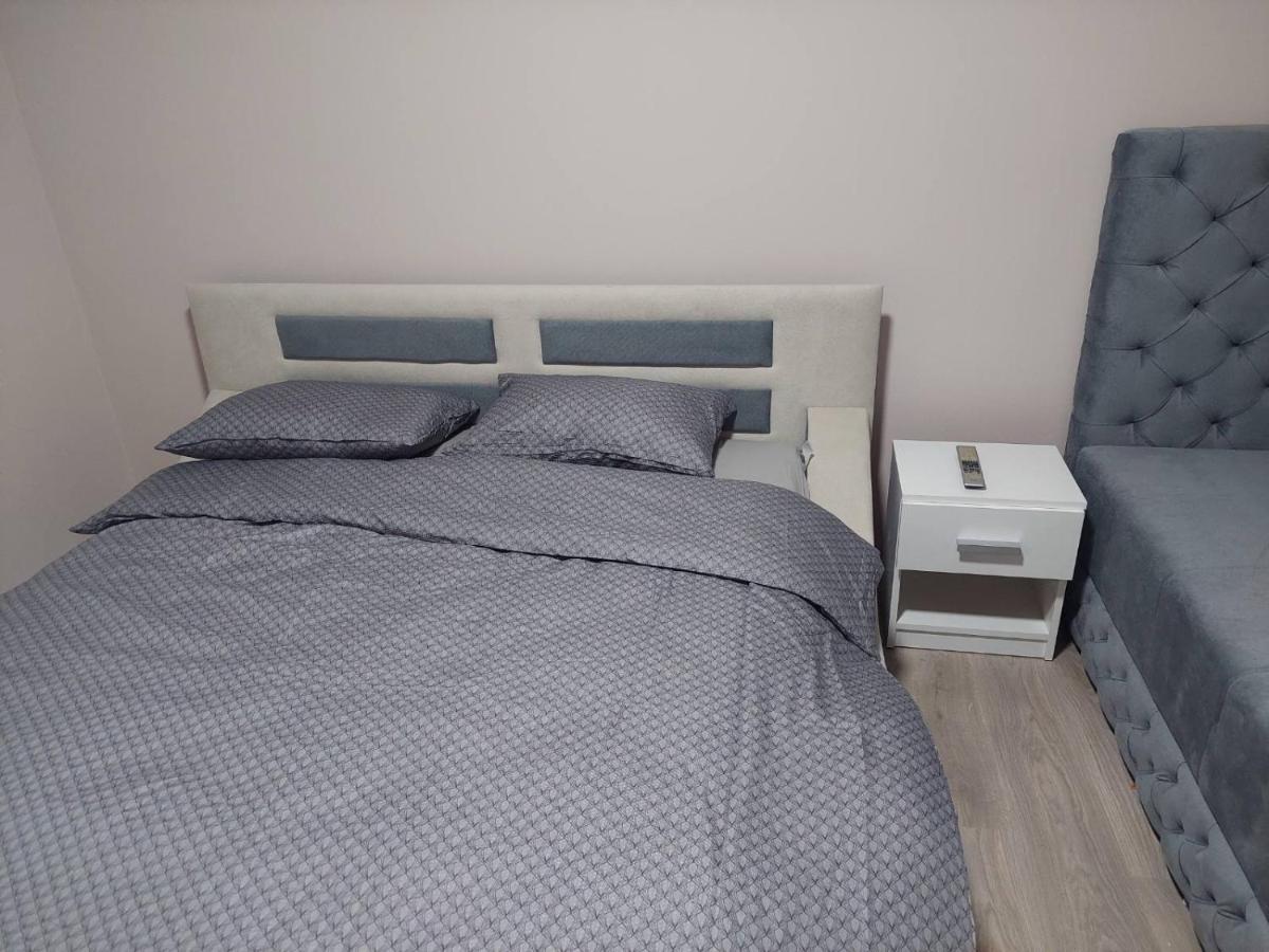 Rajna Appartement Pirot Buitenkant foto