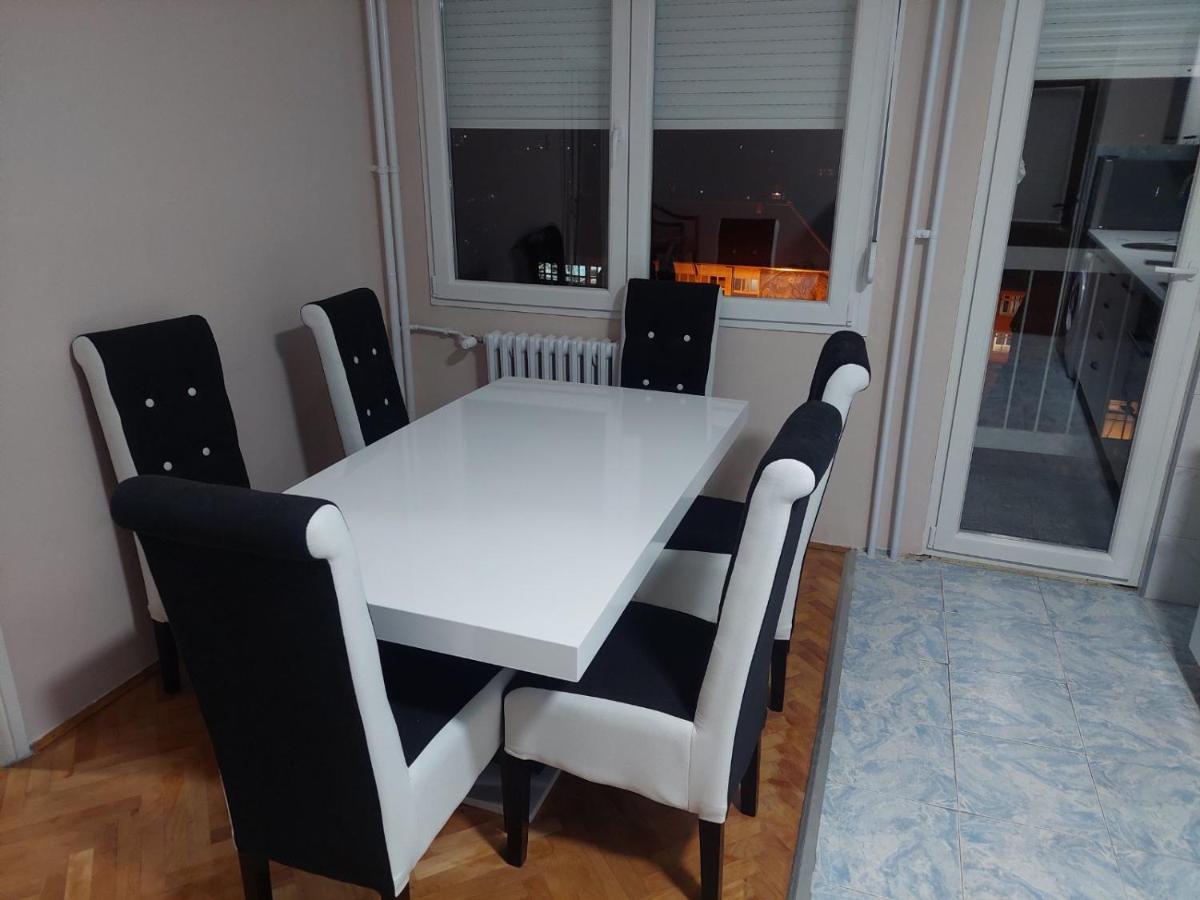 Rajna Appartement Pirot Buitenkant foto
