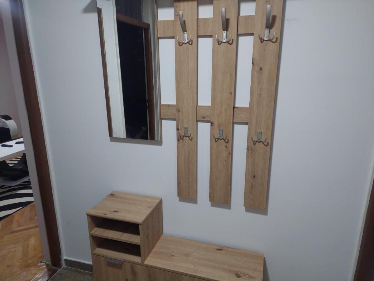 Rajna Appartement Pirot Buitenkant foto