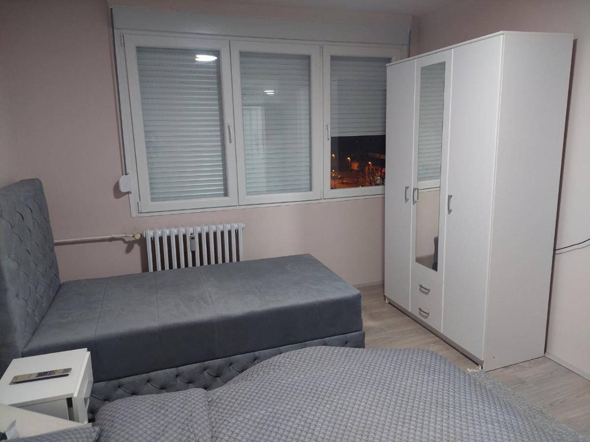 Rajna Appartement Pirot Buitenkant foto